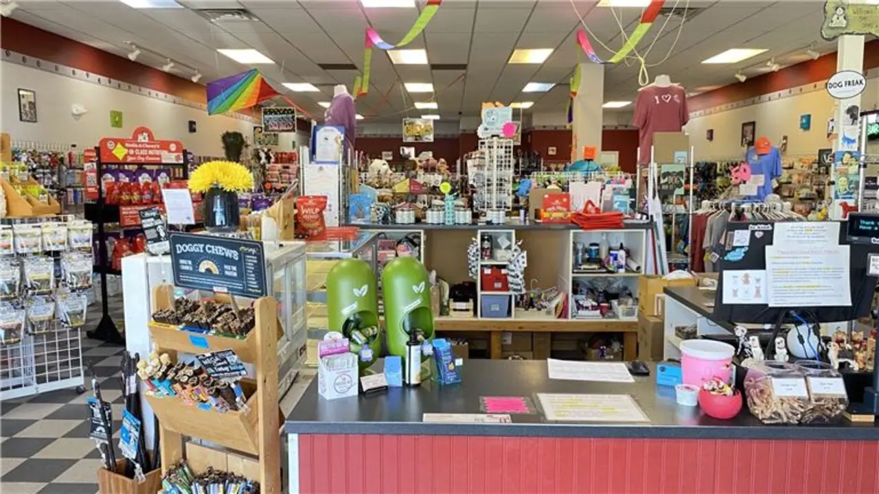 Different Types Of Pet Supplies Are Available At Bemidji-Pet Zone